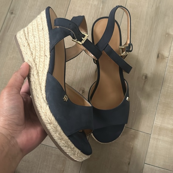 Tommy Hilfiger Sandals - Picture 2 of 5